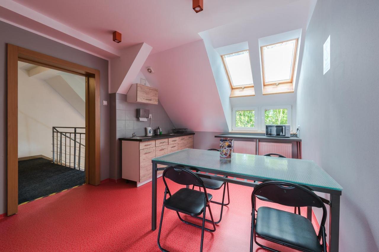 Fitness Hostel Premium - Wroclaw — Zdjęcia 1